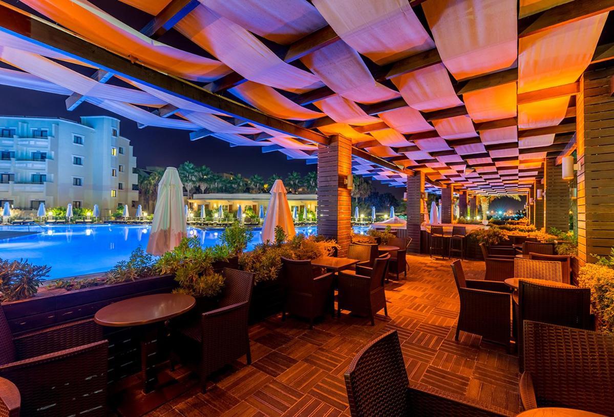 Vuni Palace Premium Hotel & Spa & Casino Beachfront Location ! Kyrenia  Exteriér fotografie